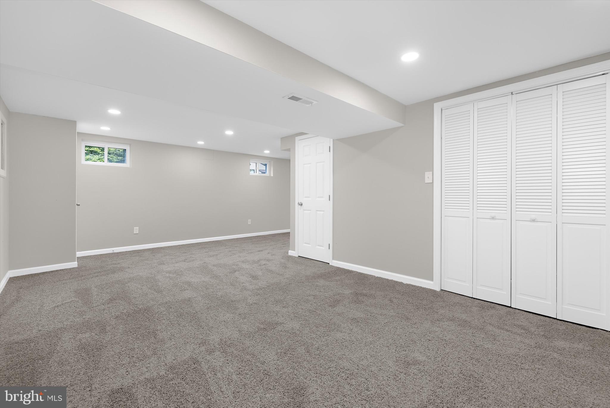 WOODSIDE SQUARE - Residential Lease