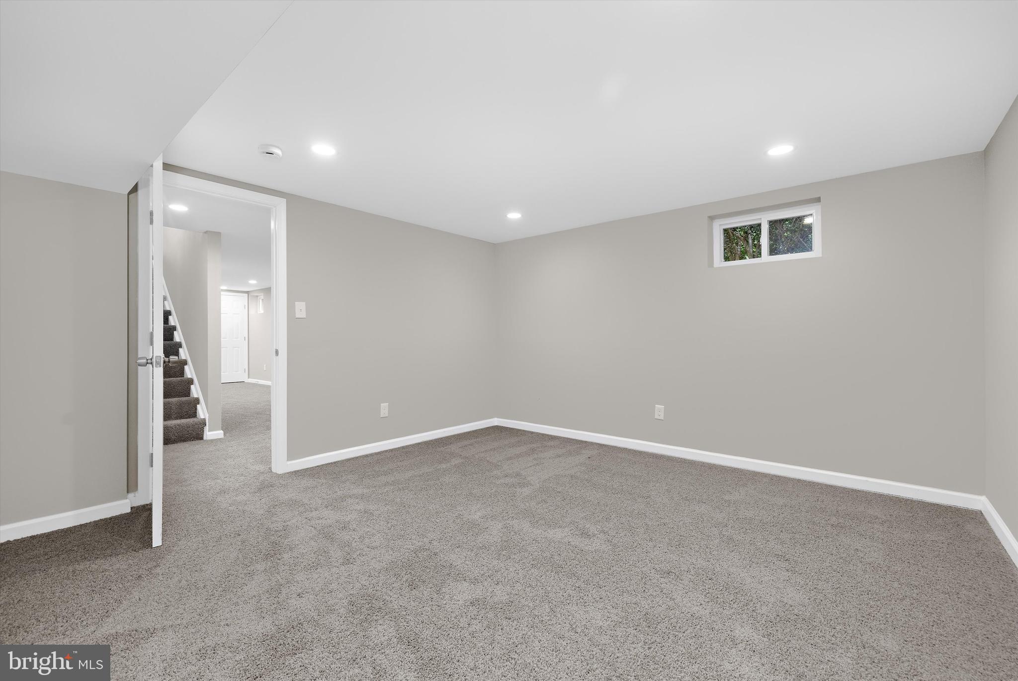 WOODSIDE SQUARE - Residential Lease