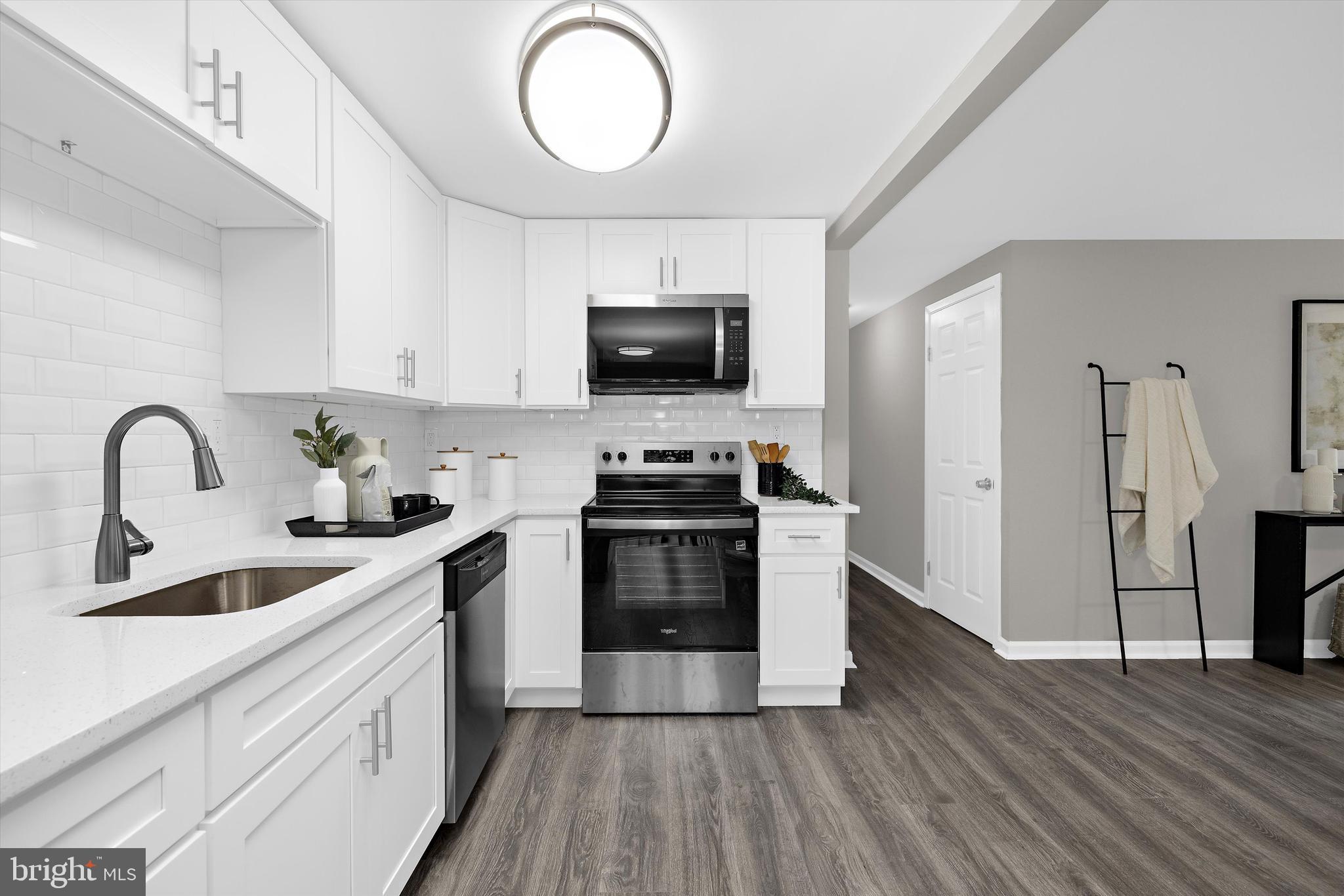 WOODSIDE SQUARE - Residential Lease