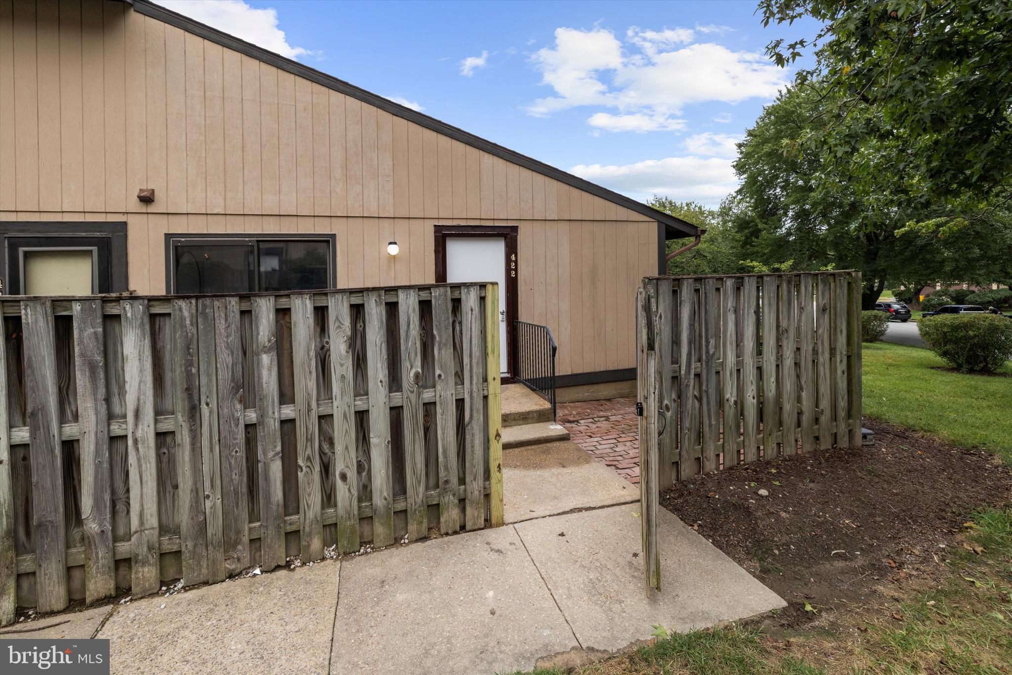 WOODSIDE SQUARE - Residential Lease