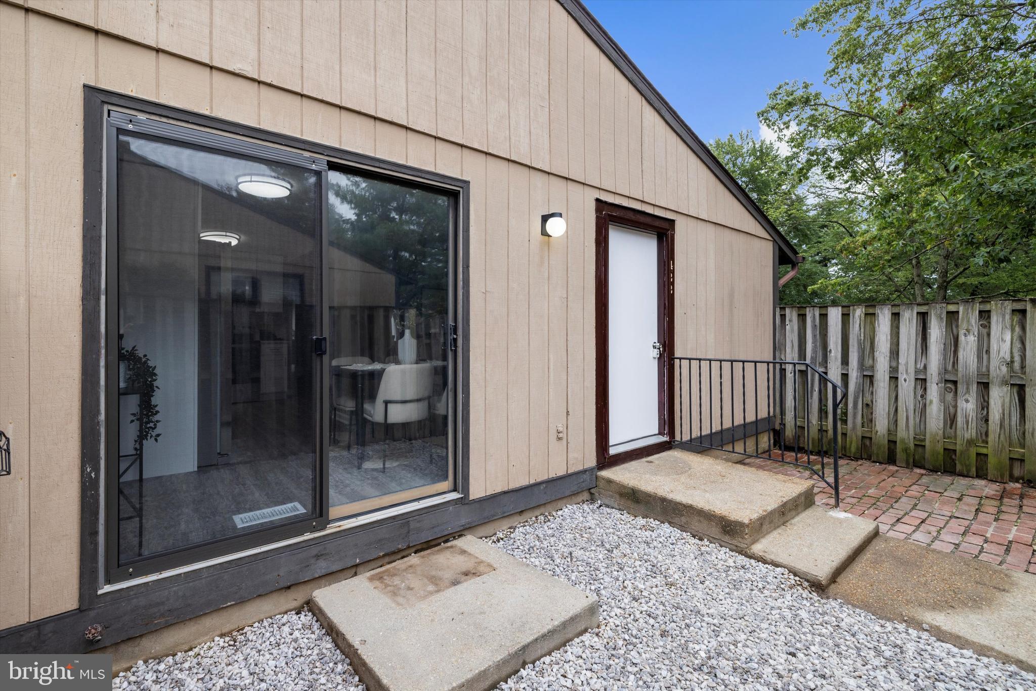 WOODSIDE SQUARE - Residential Lease