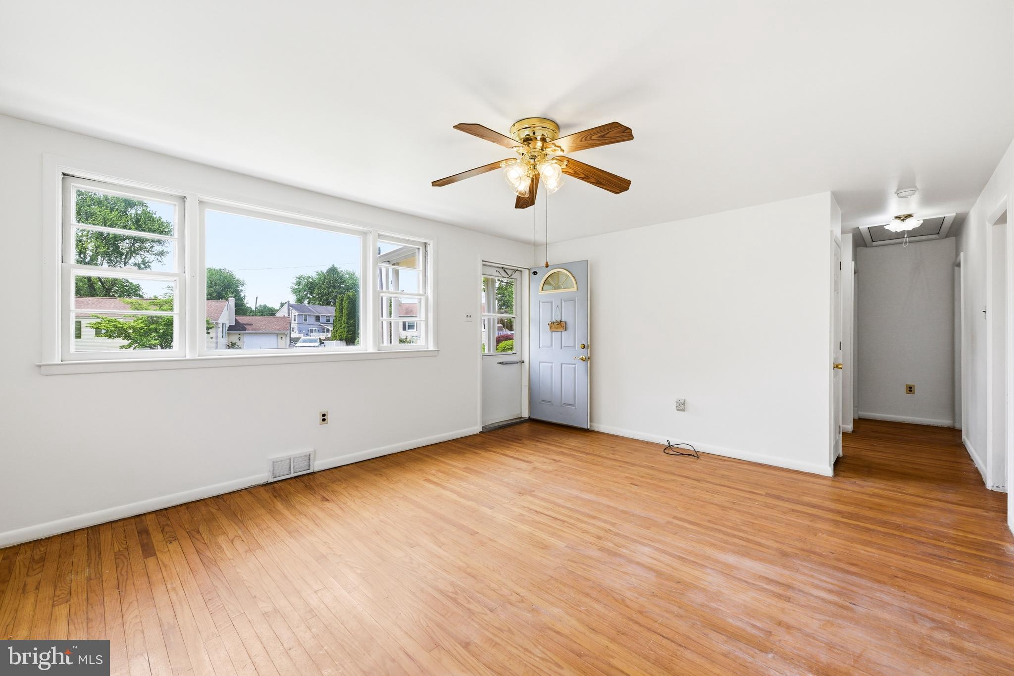 FEASTERVILLE - Residential