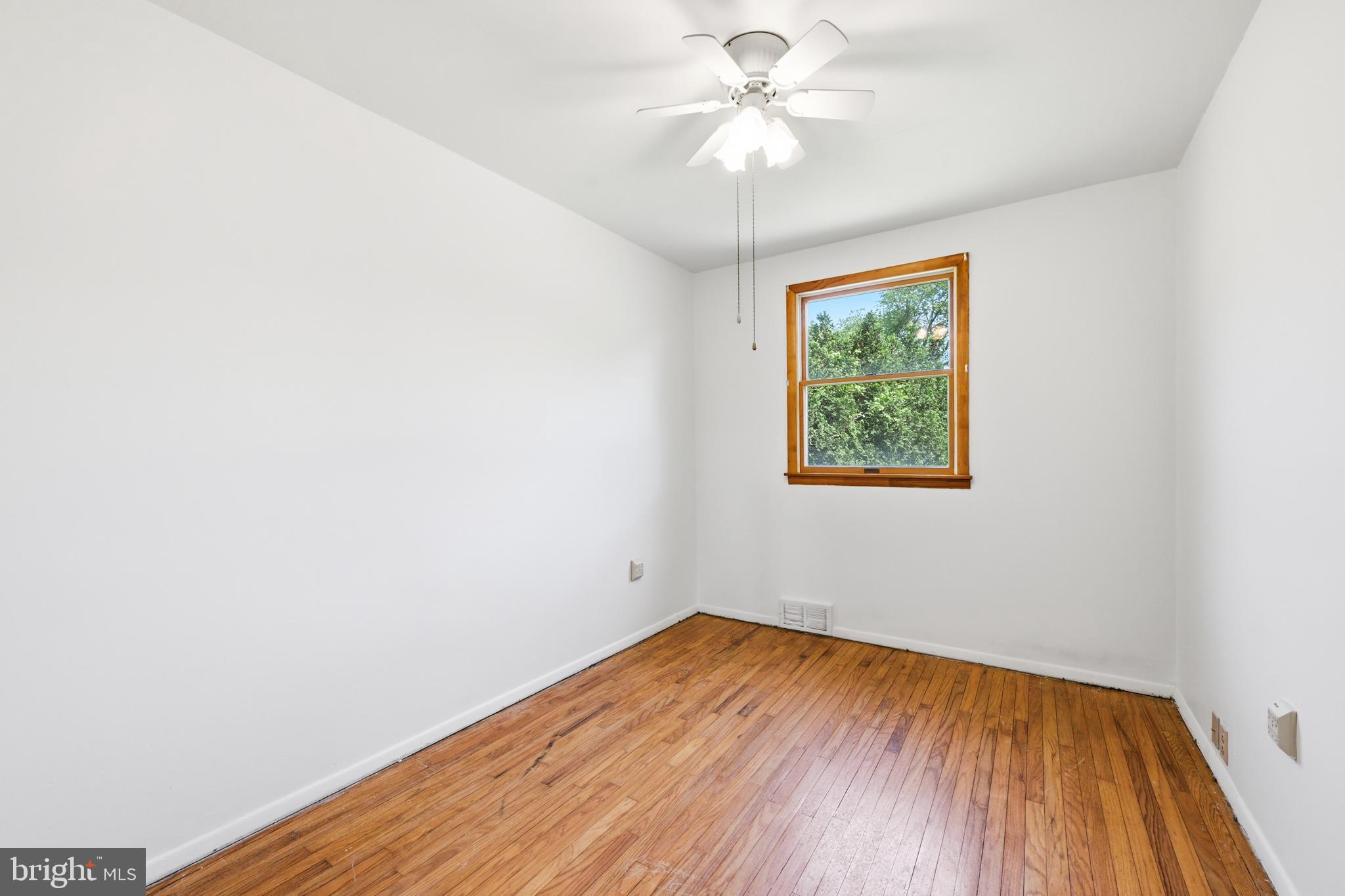 FEASTERVILLE - Residential