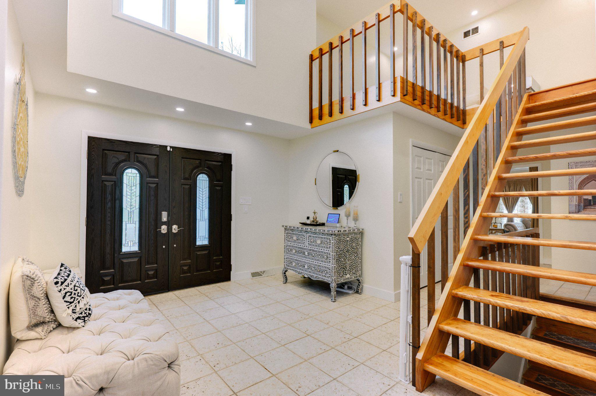 2210 GREENWOOD ROAD