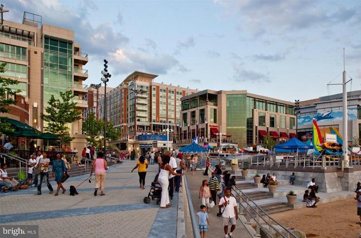 ARCH HALL - Residential