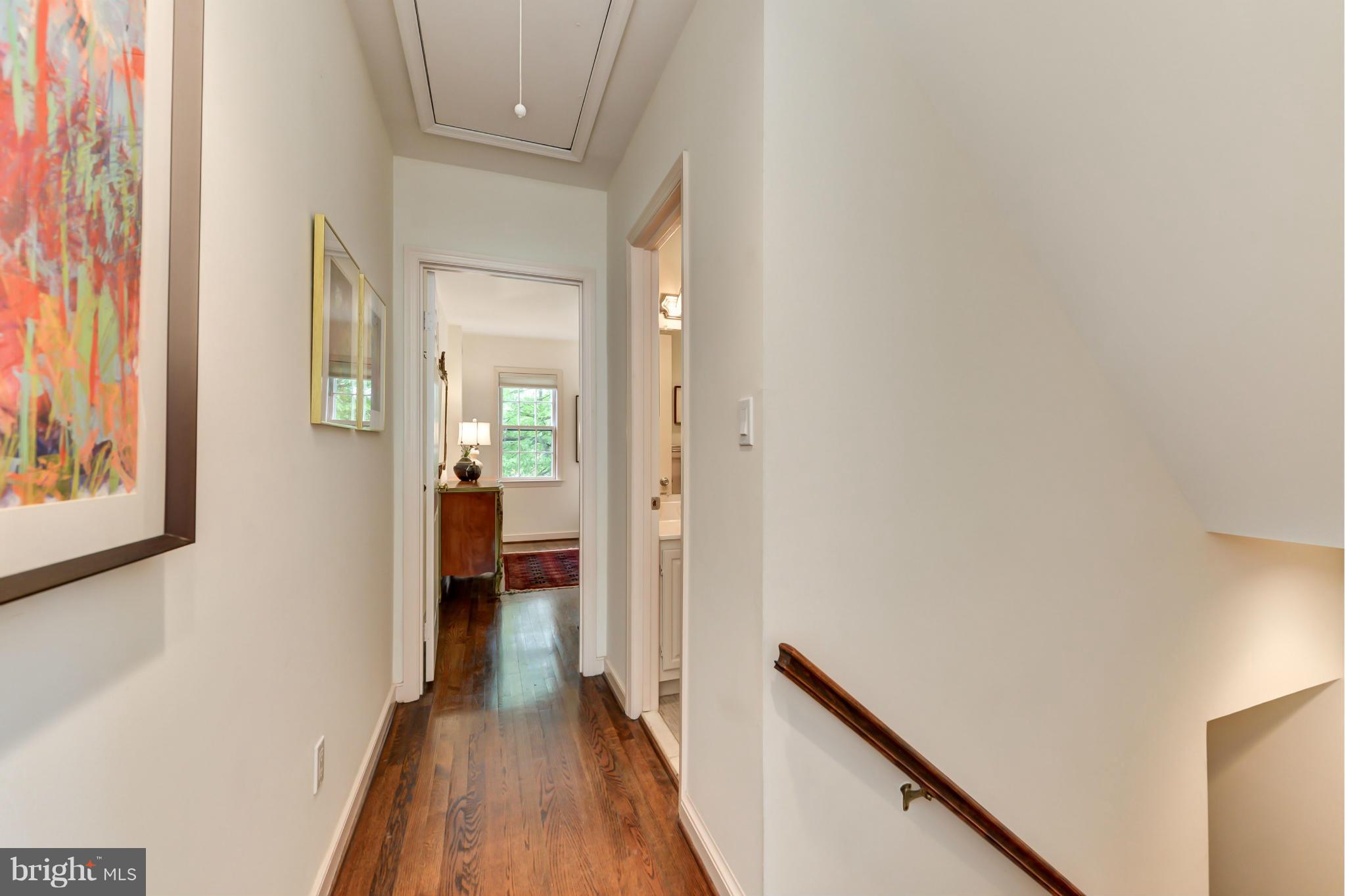 ARCH HALL - Residential