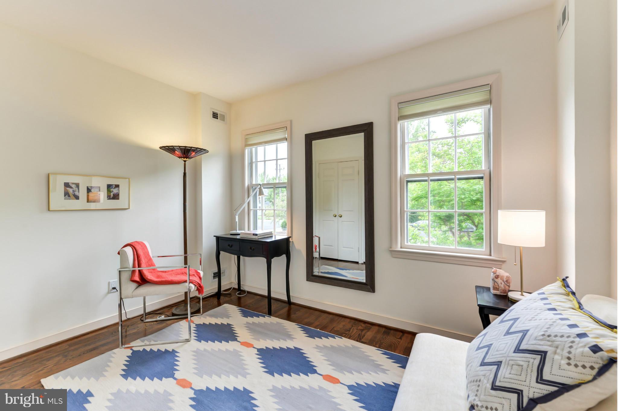 ARCH HALL - Residential