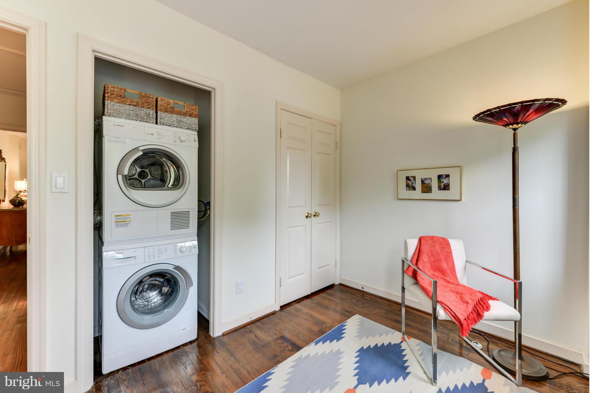 ARCH HALL - Residential