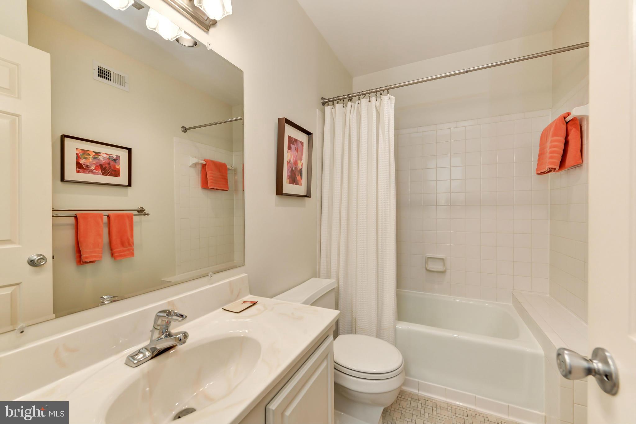 ARCH HALL - Residential