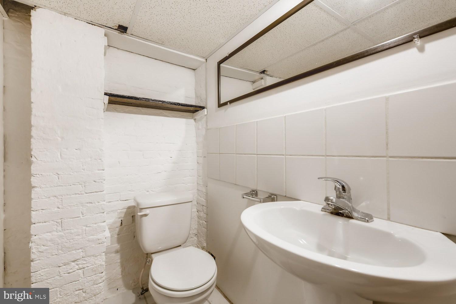 FEDERAL HILL HISTORIC DISTRICT - Residential Lease