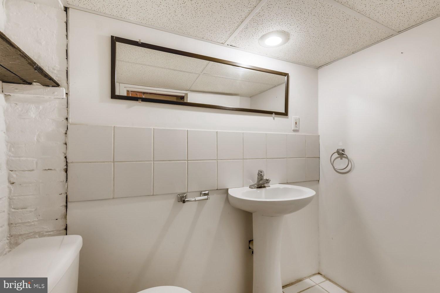 FEDERAL HILL HISTORIC DISTRICT - Residential Lease