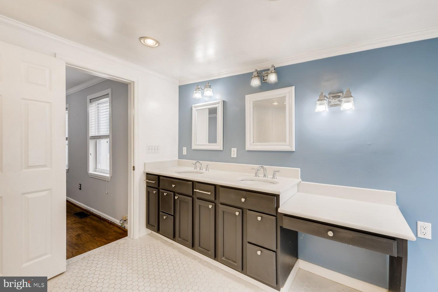 FEDERAL HILL HISTORIC DISTRICT - Residential Lease