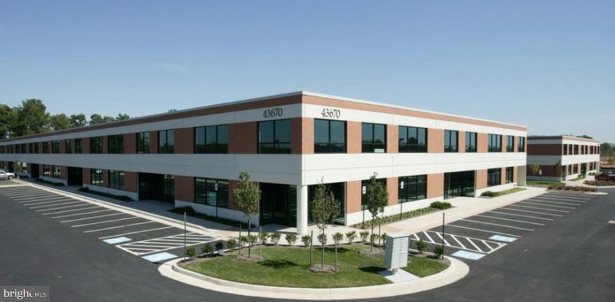 11,690 SF 2 Level Condo for SALE. Tenant already in place through January 2025 plus 3- One Year Options at 3 % escalations.
Secured Contractor Space with 5,444 SF of finished office space and 6,426 SF of air-conditioned warehouse with 20 foot ceilings. A 20x20 concrete GSA approved vault, currently used as Armory and 2 secured office areas.