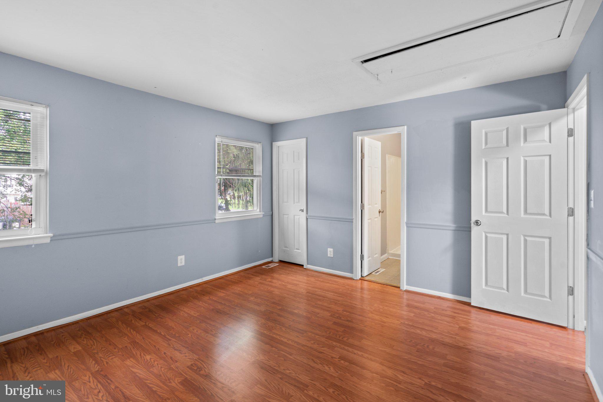 HARFORD SQUARE - Residential