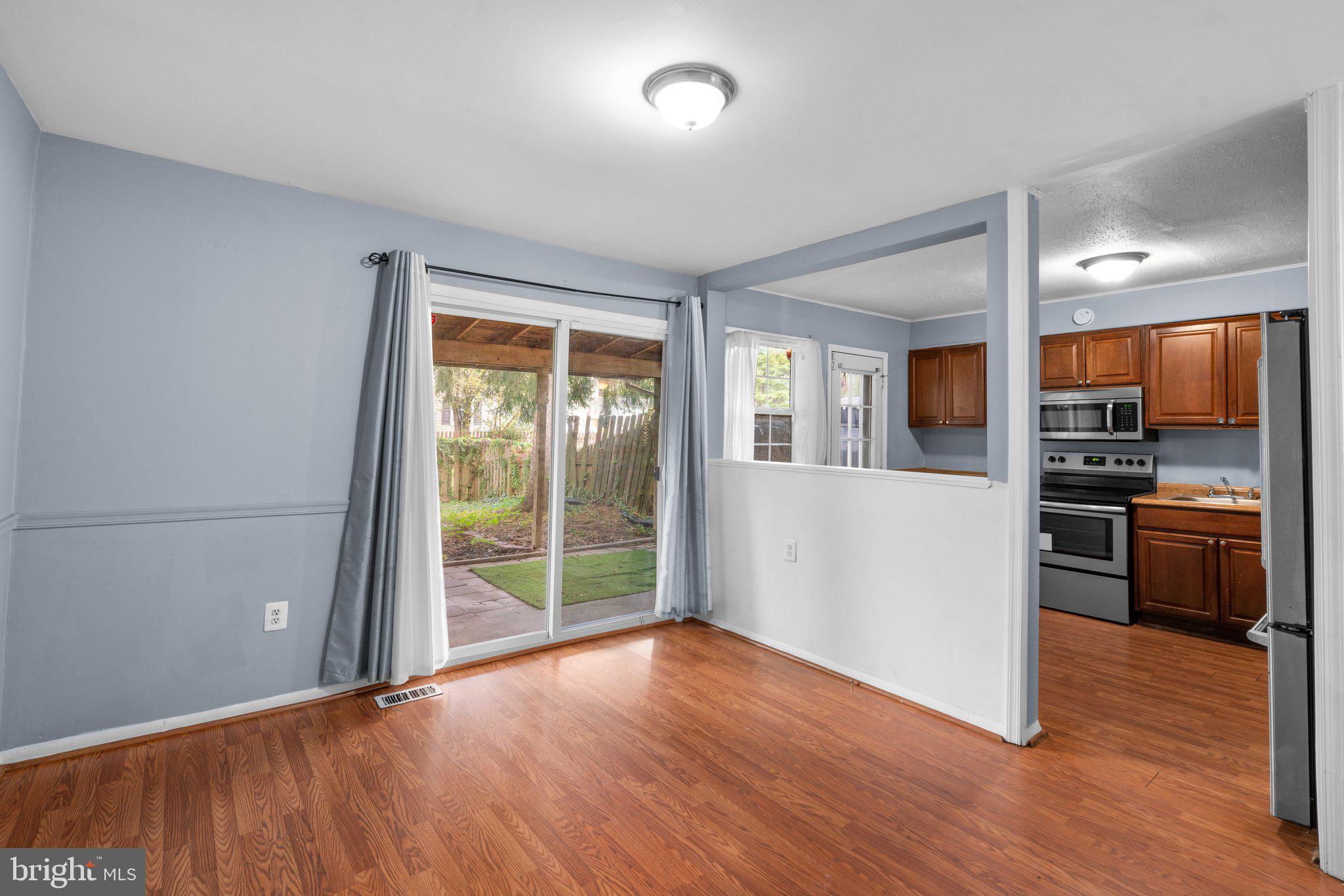 HARFORD SQUARE - Residential