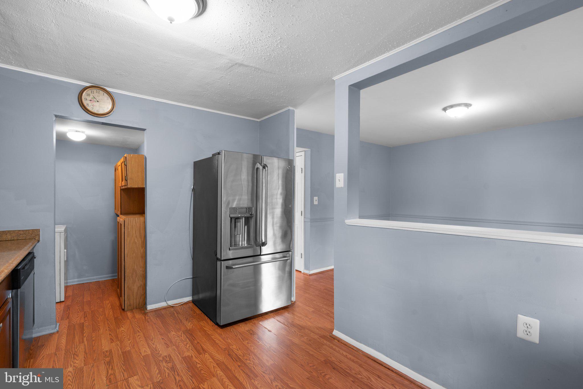 HARFORD SQUARE - Residential