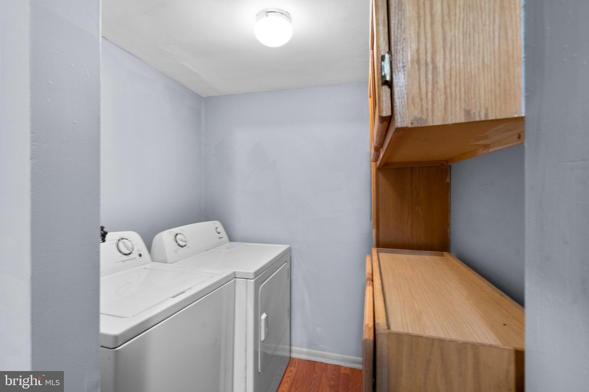 HARFORD SQUARE - Residential