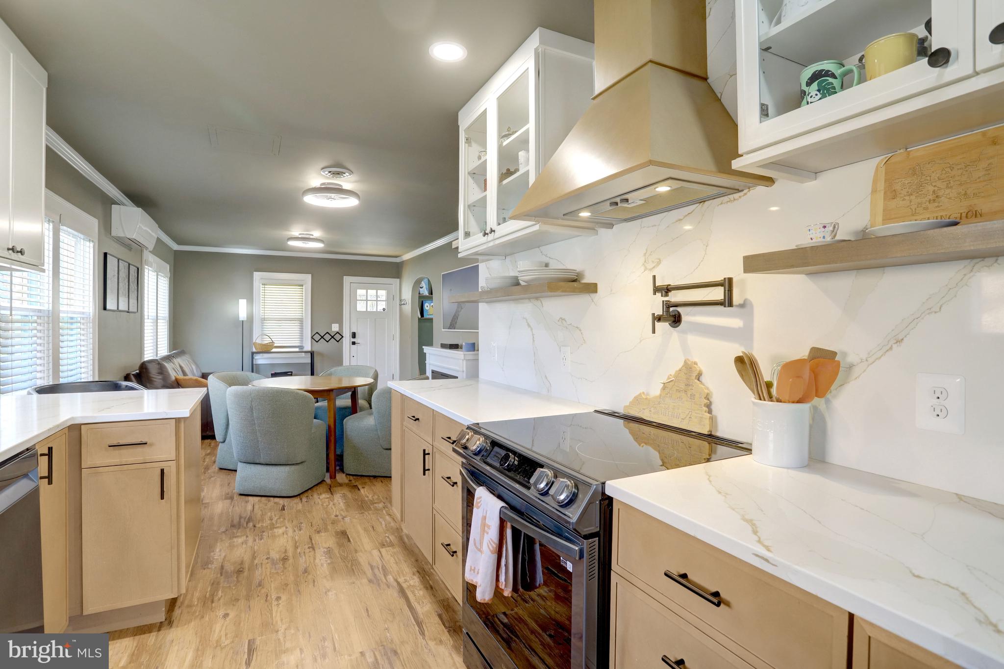 ALCOVA HEIGHTS - Residential