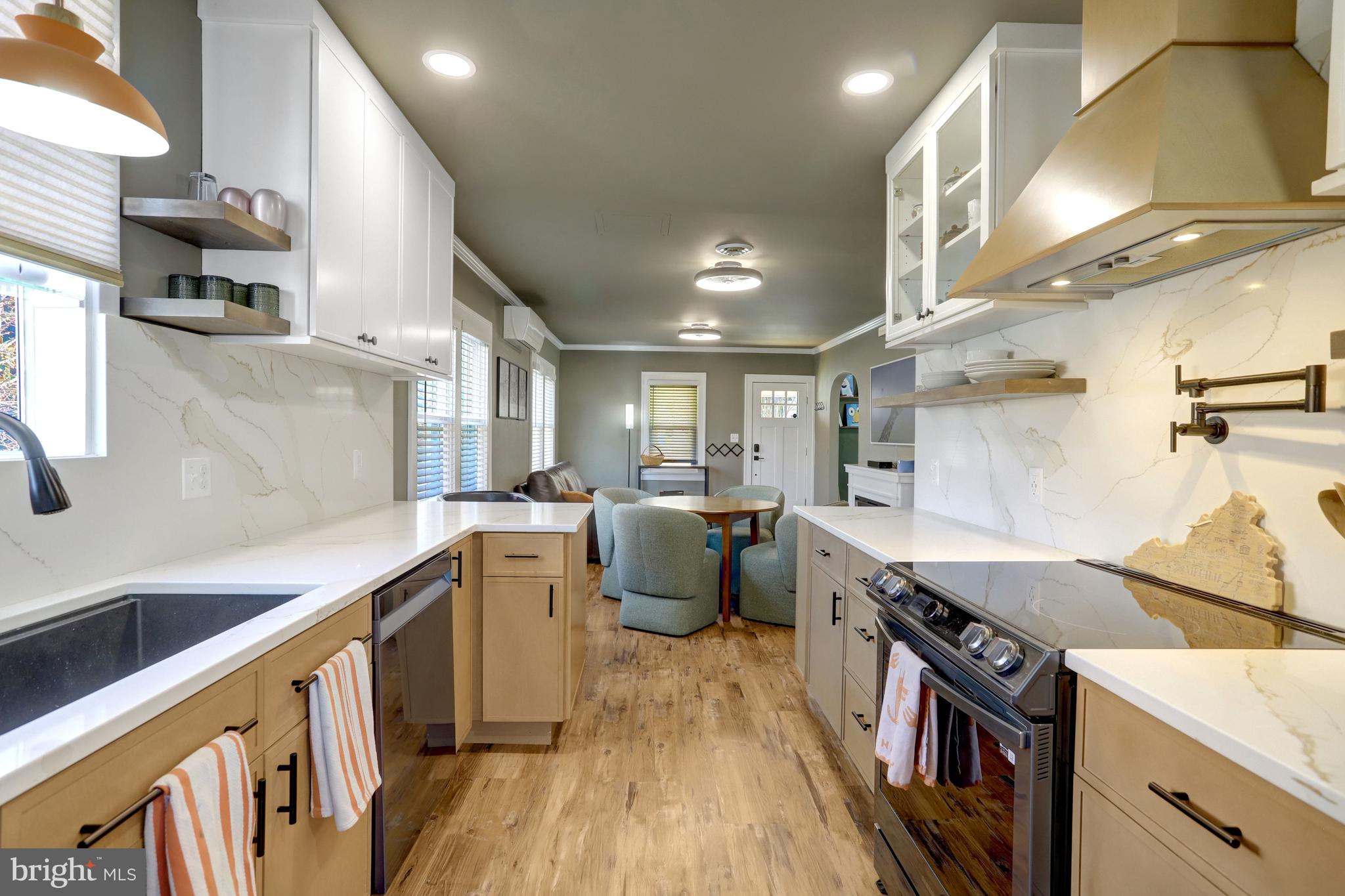 ALCOVA HEIGHTS - Residential