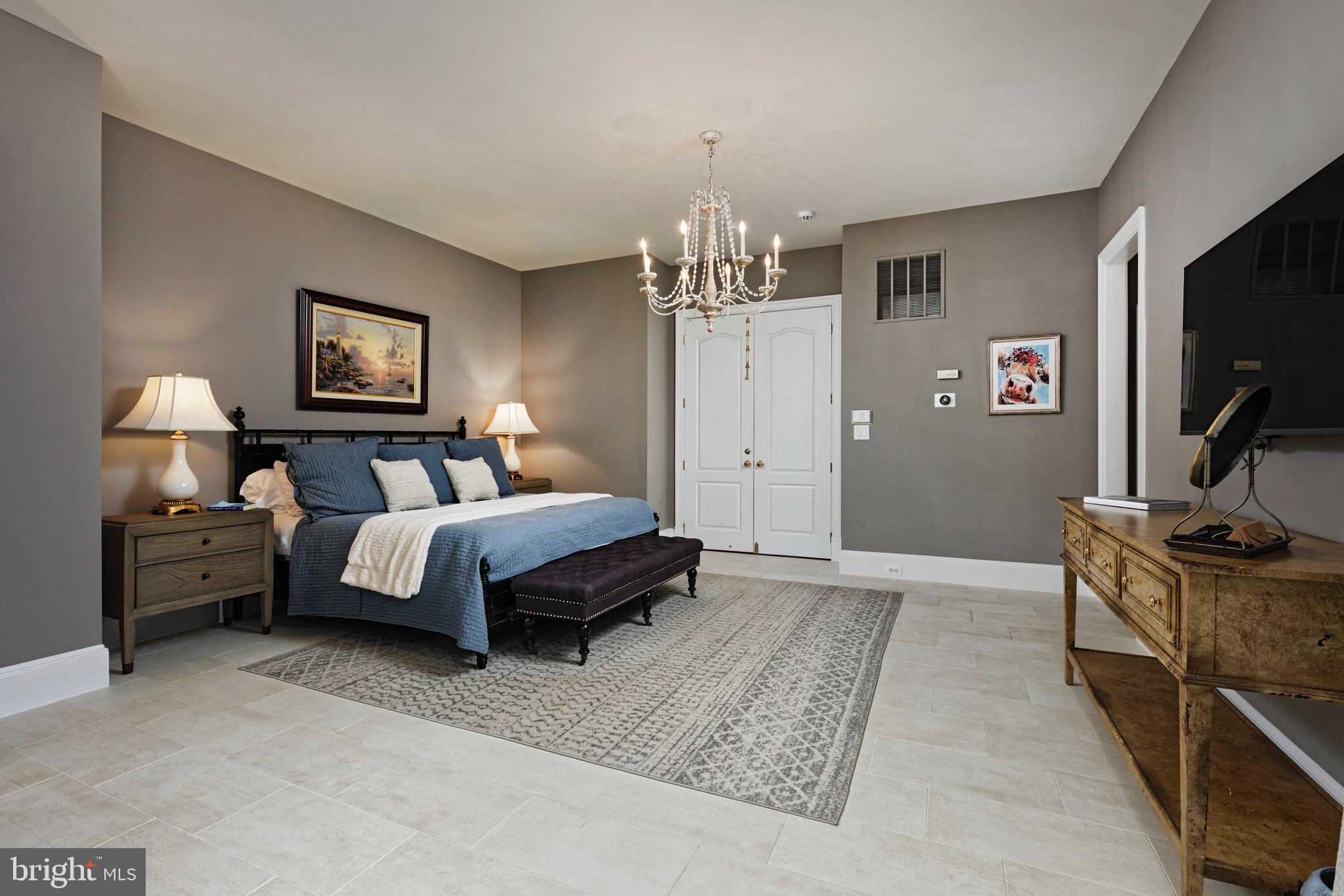 SALLY MILL - Residential