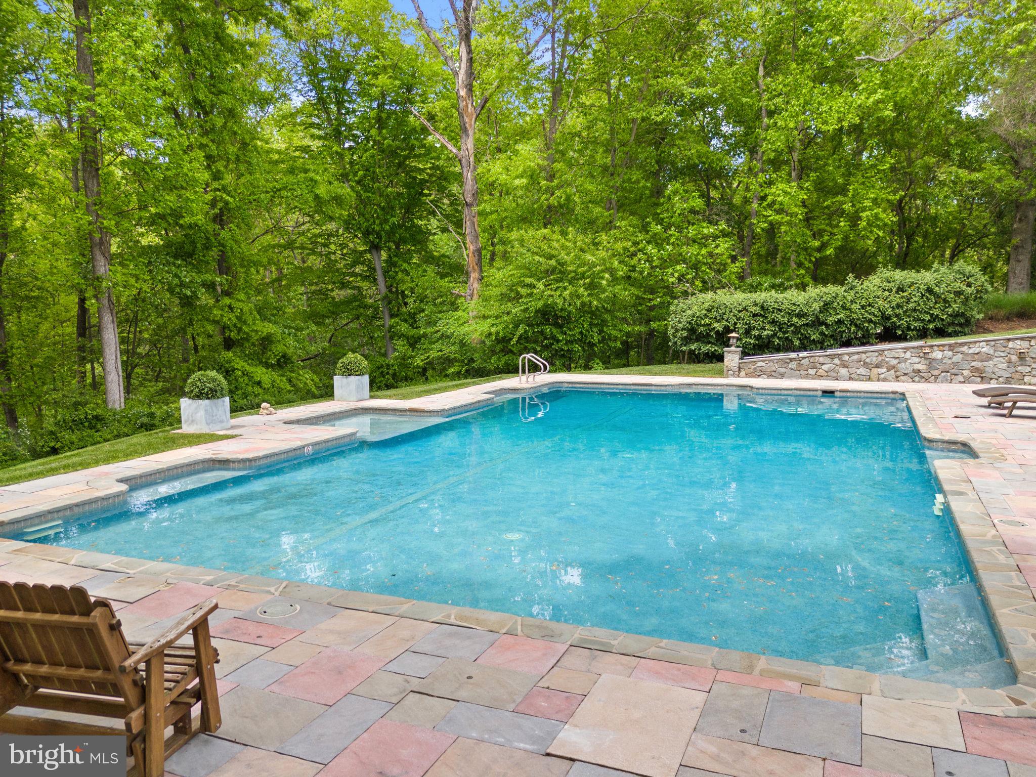 SALLY MILL - Residential