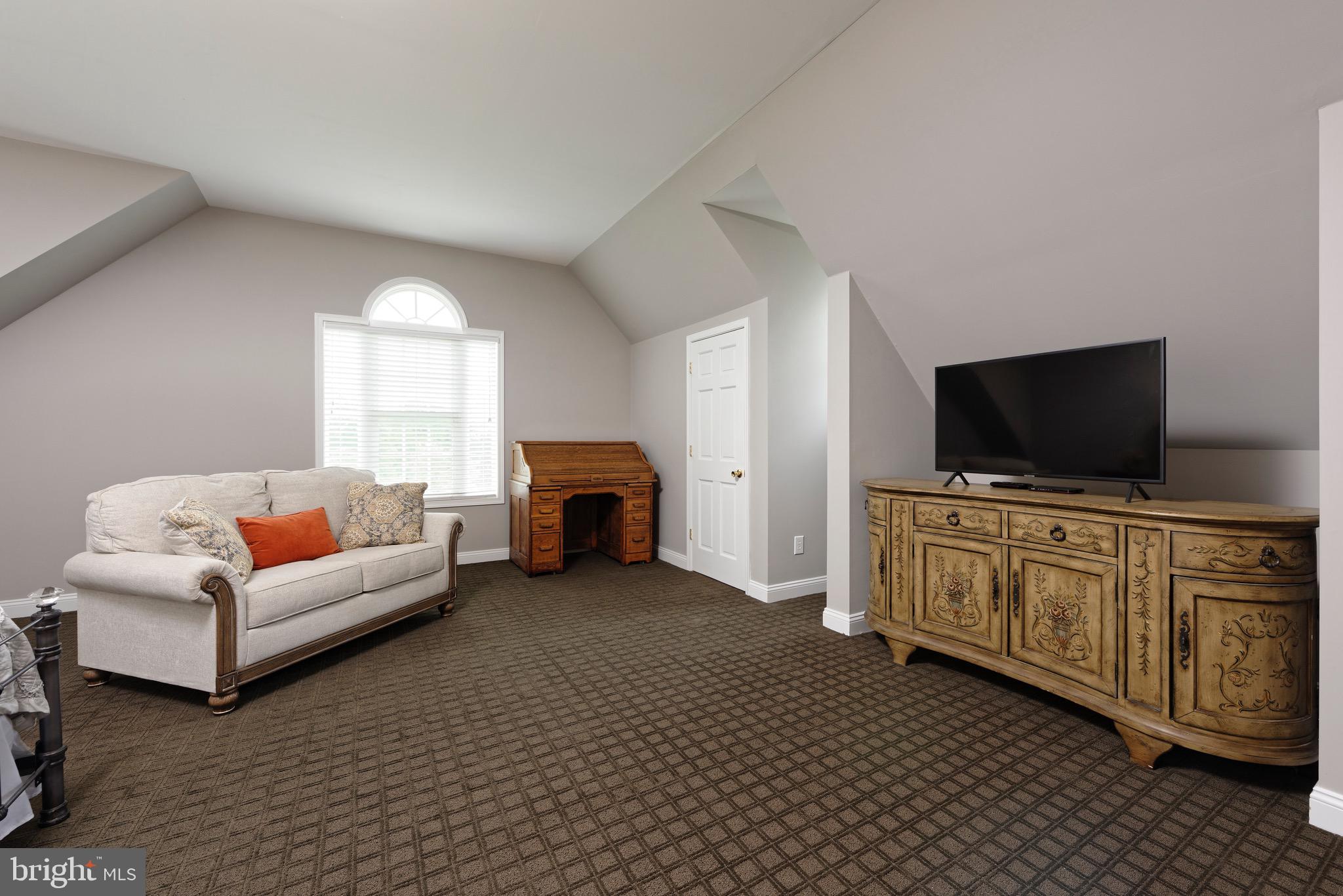 SALLY MILL - Residential