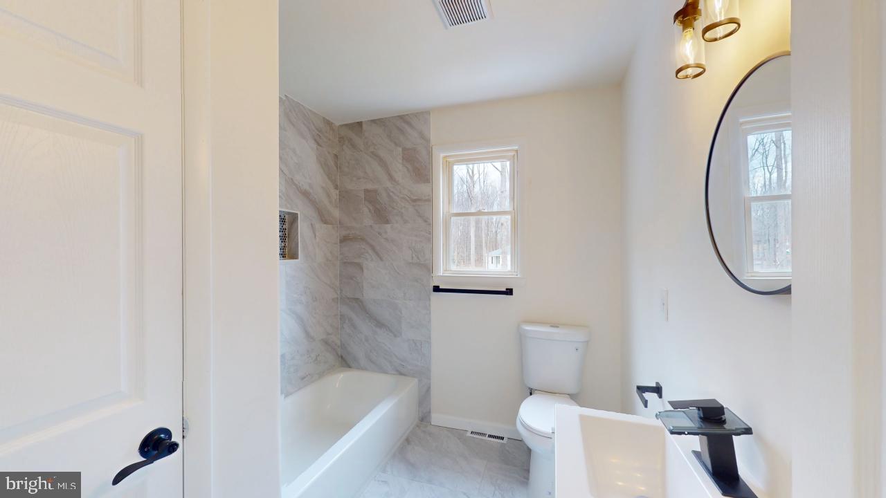 WOODED ACRES - Residential