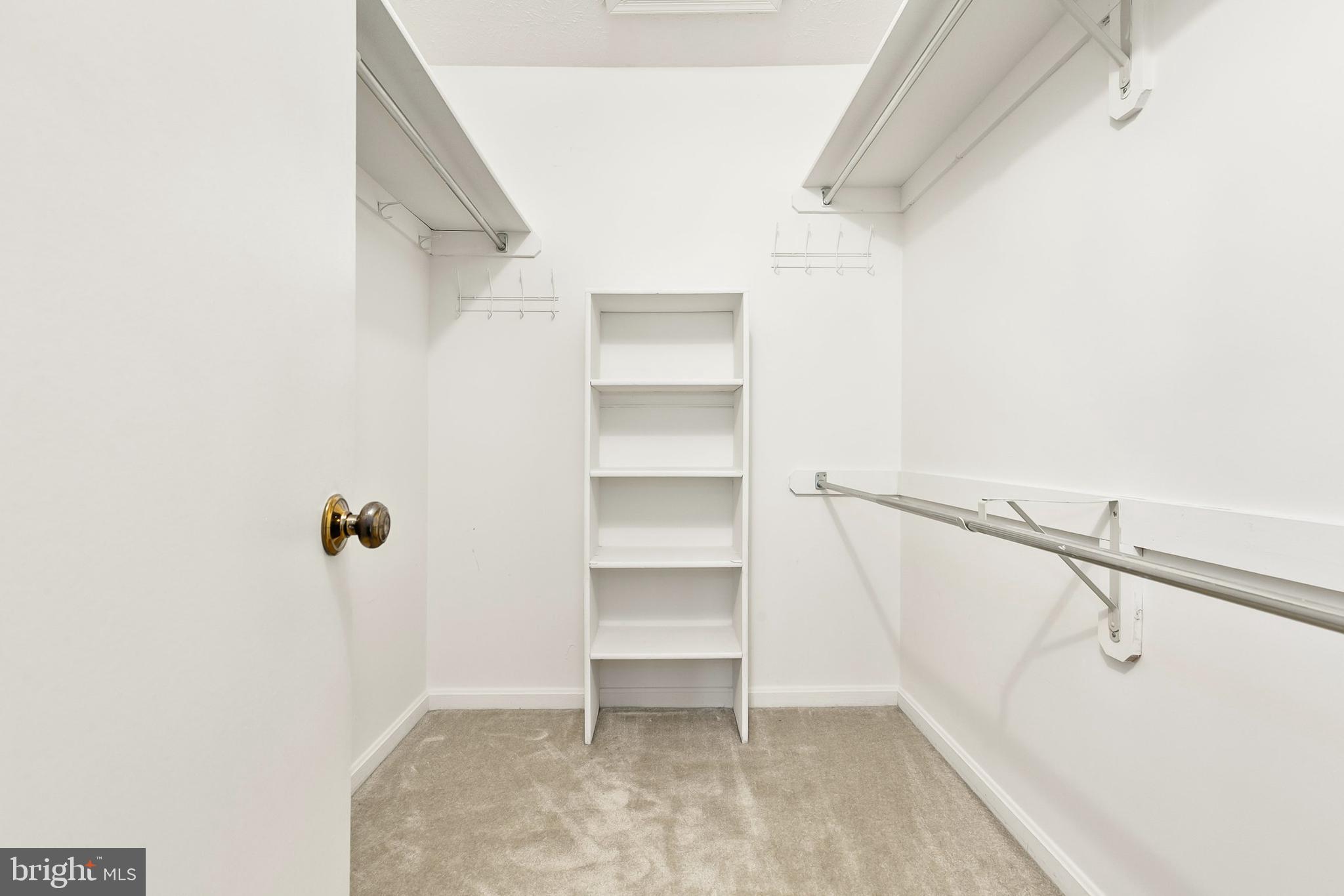 WINDBROOKE - Residential