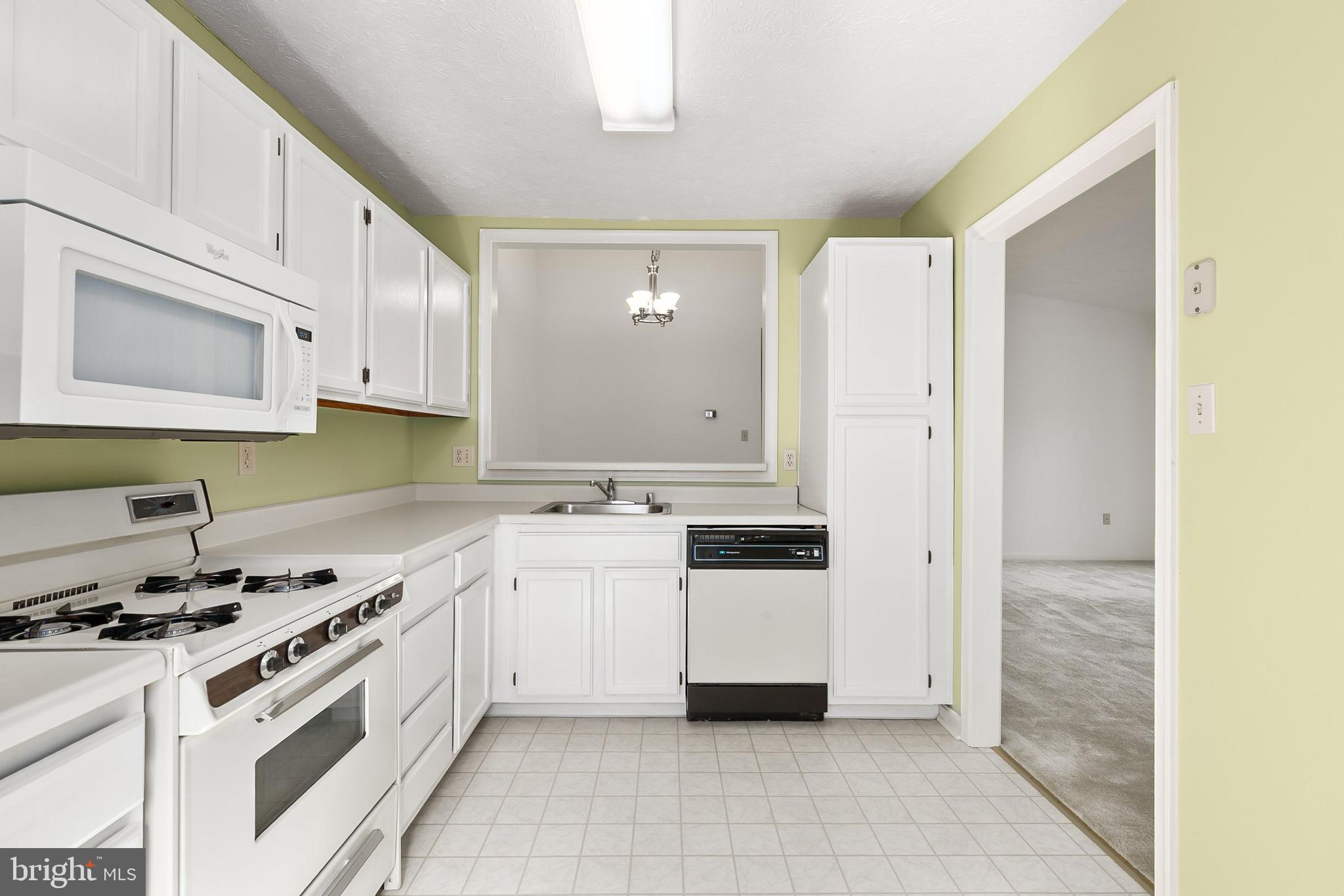 WINDBROOKE - Residential