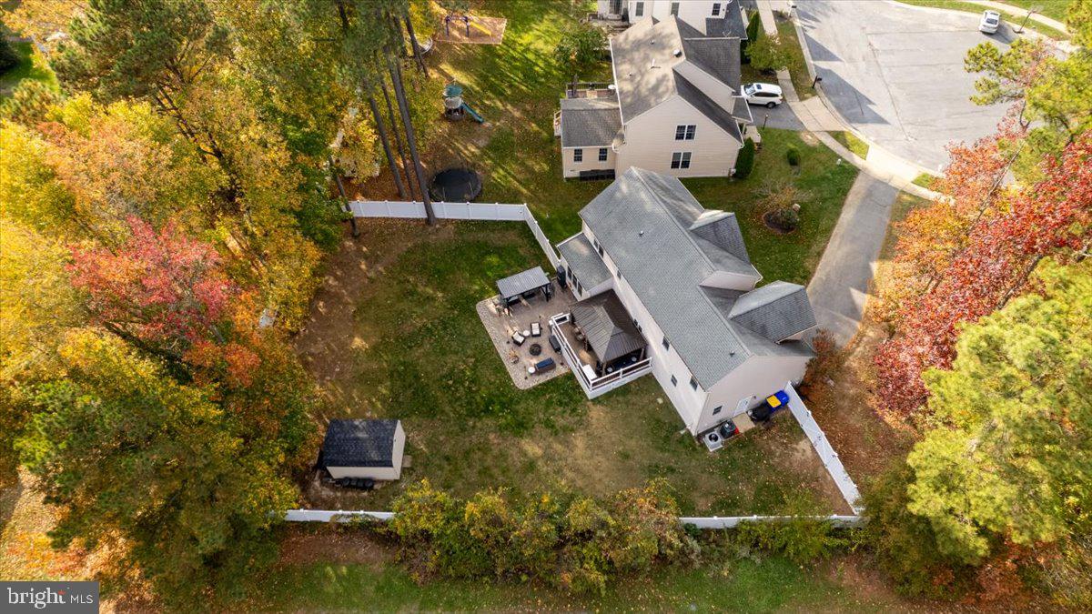 TALL PINES - Residential