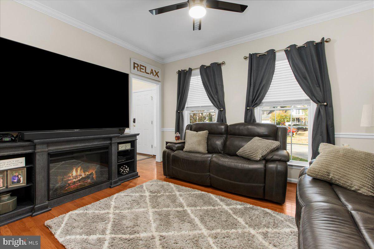 TALL PINES - Residential