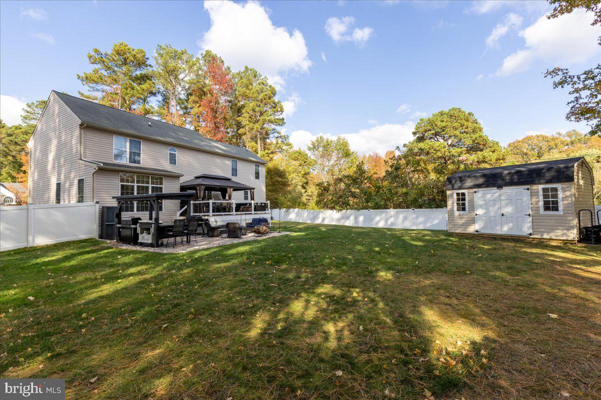 TALL PINES - Residential