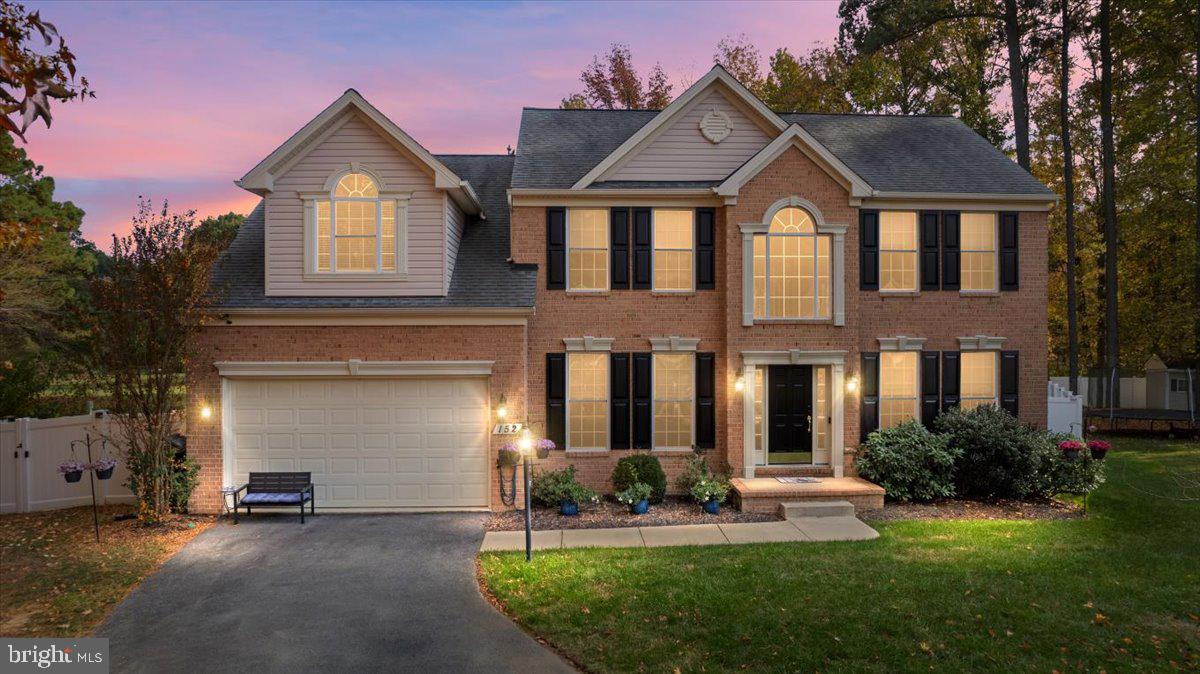 TALL PINES - Residential