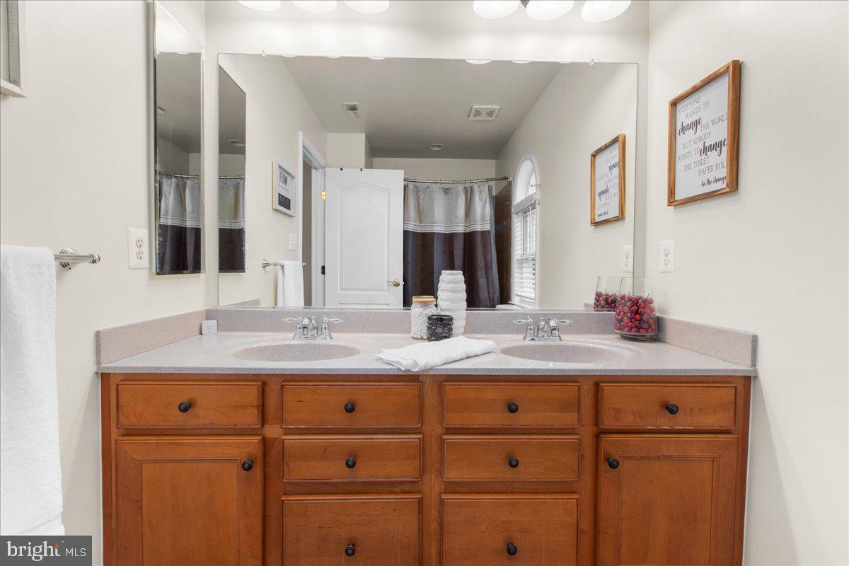 TALL PINES - Residential