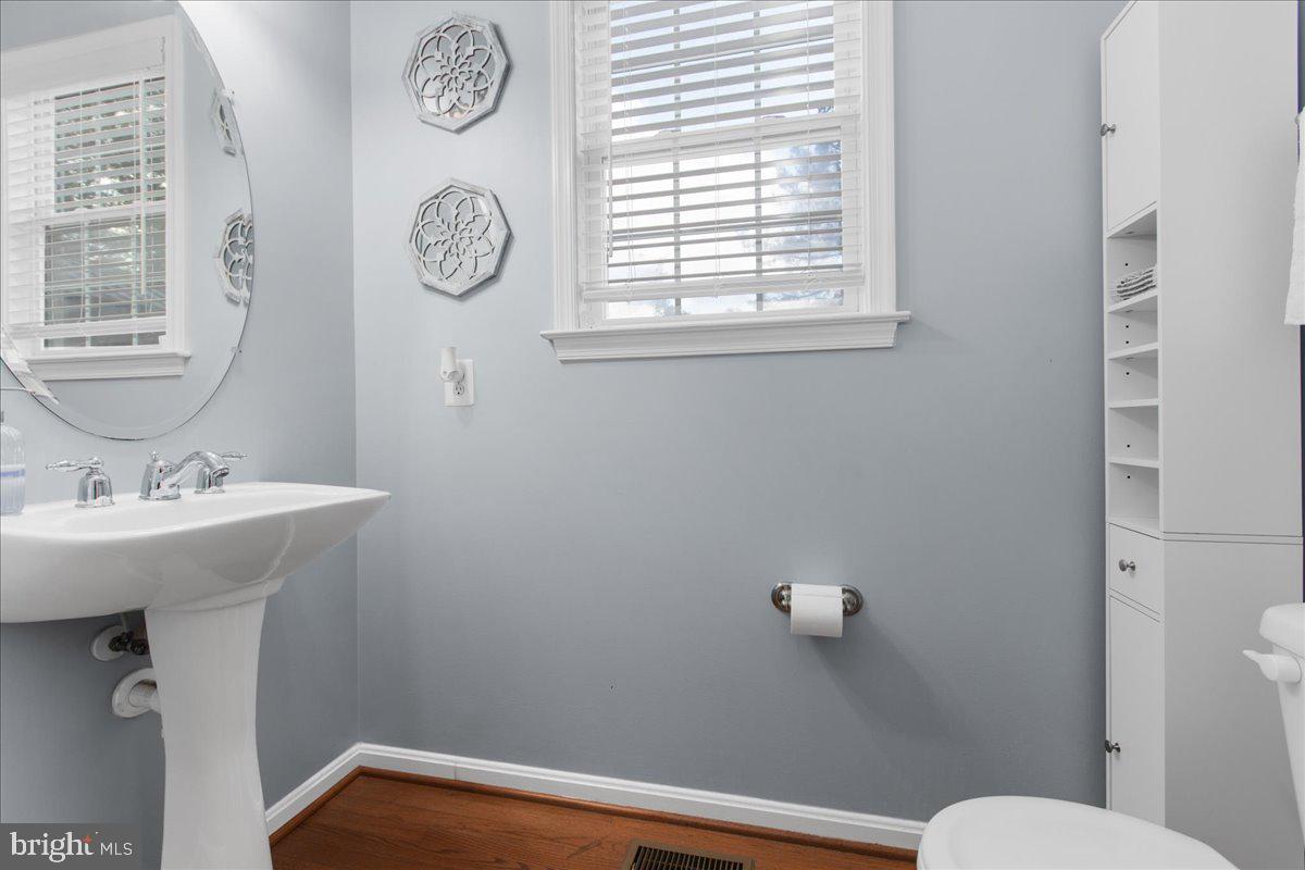 TALL PINES - Residential