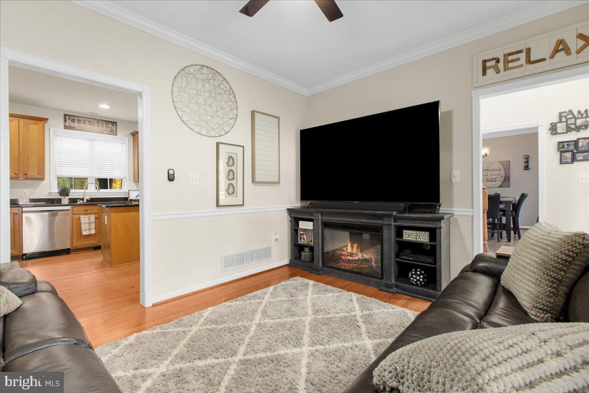 TALL PINES - Residential