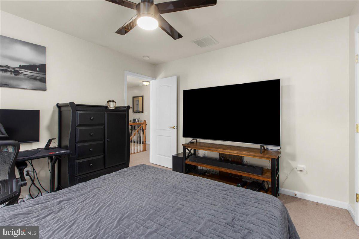 TALL PINES - Residential