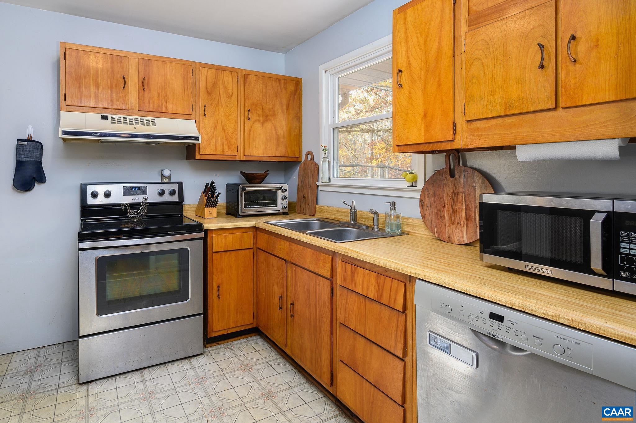 OAK HILL - Residential