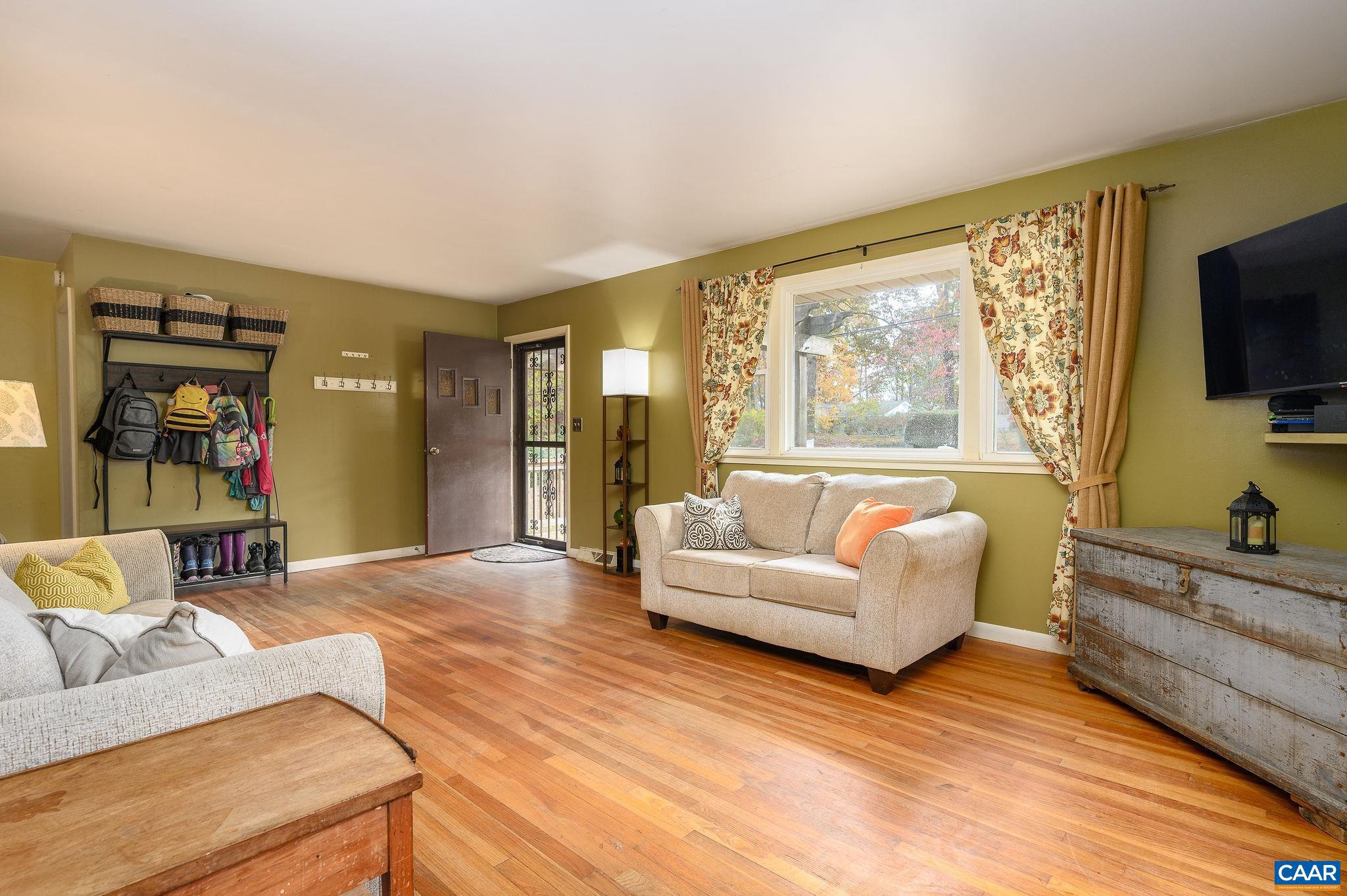 OAK HILL - Residential