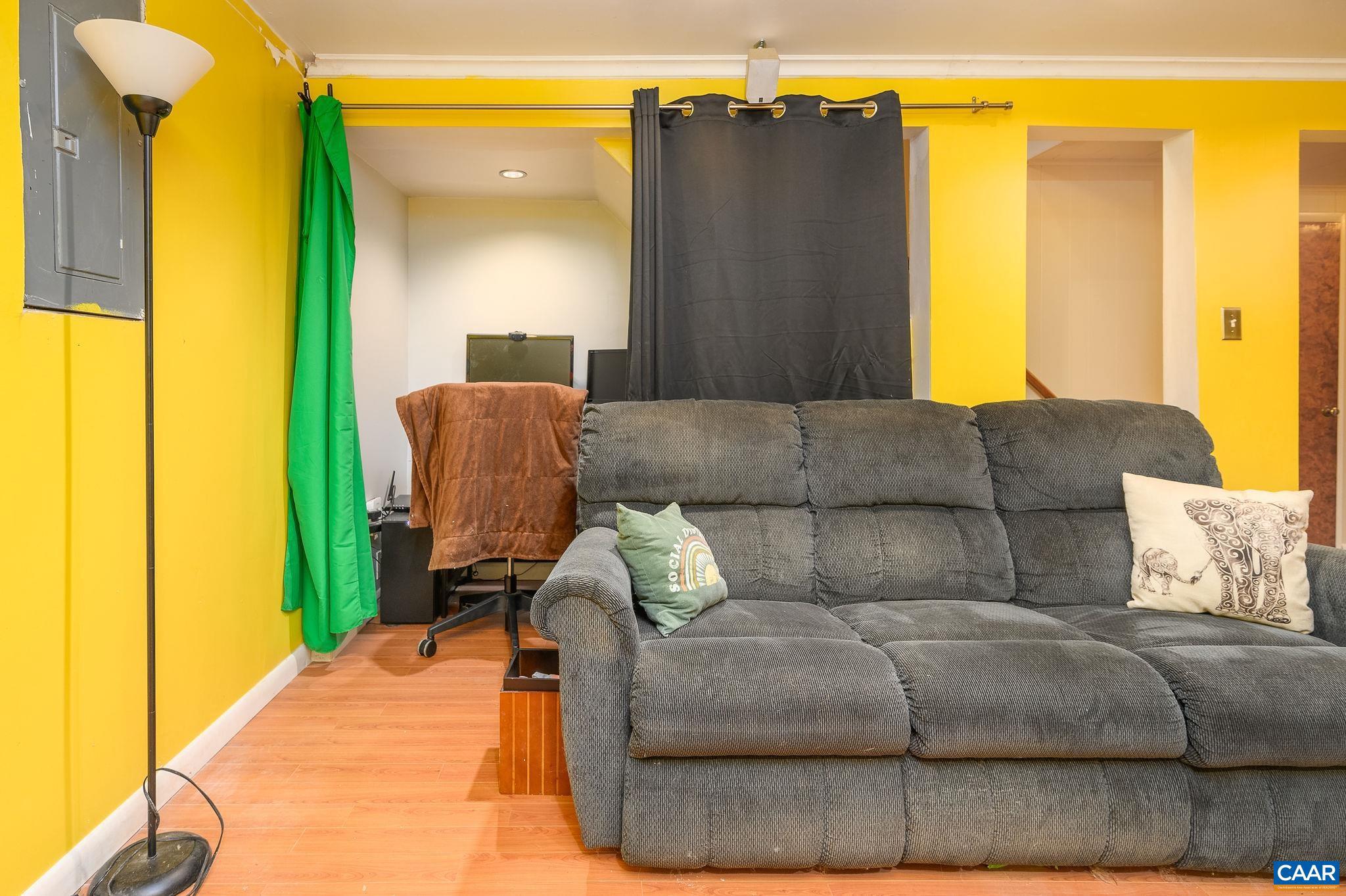 OAK HILL - Residential