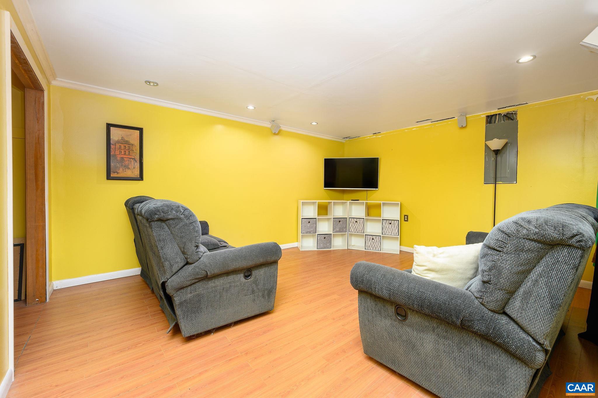 OAK HILL - Residential