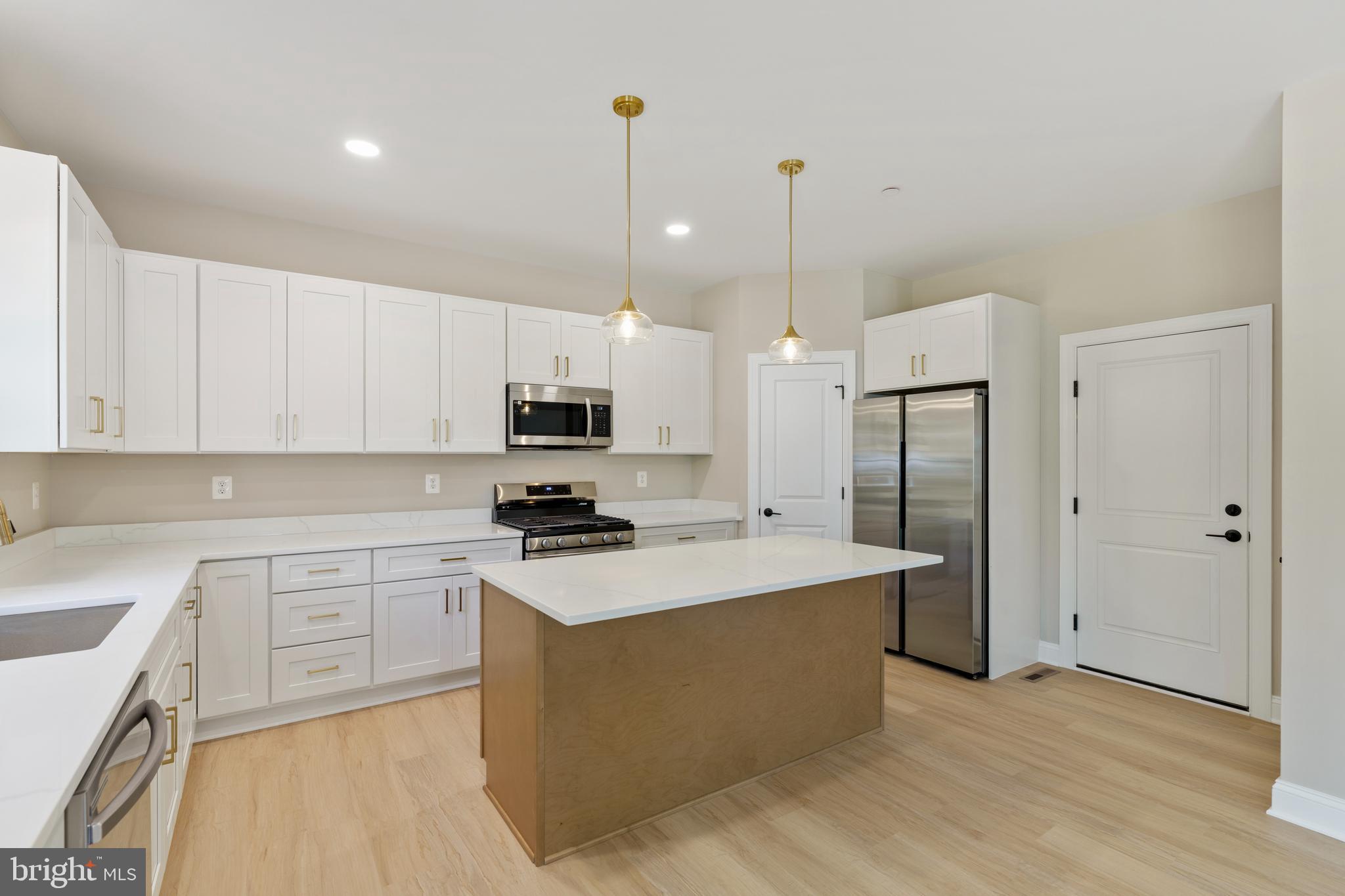 TIMONIUM HEIGHTS - Residential