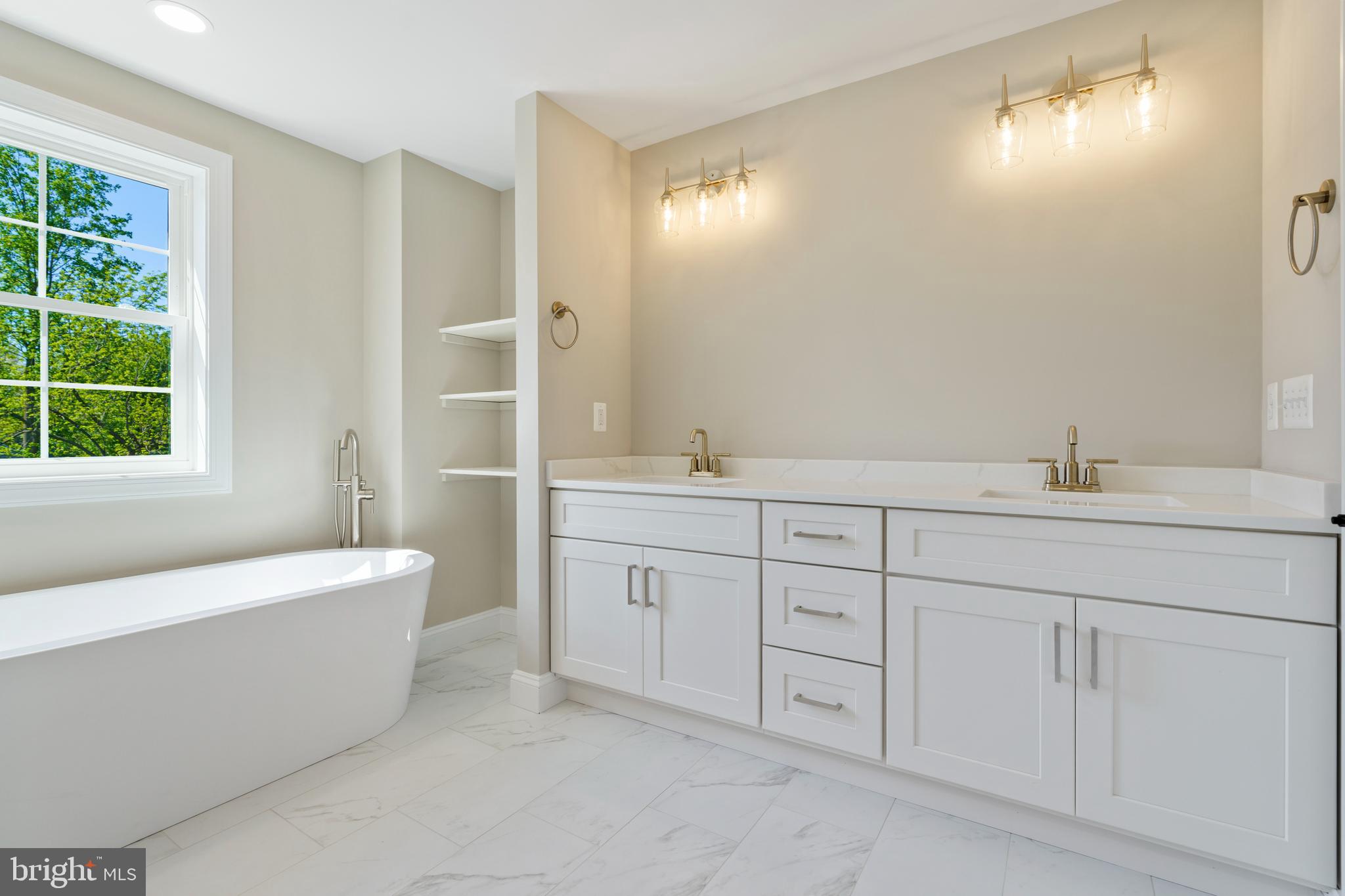 TIMONIUM HEIGHTS - Residential