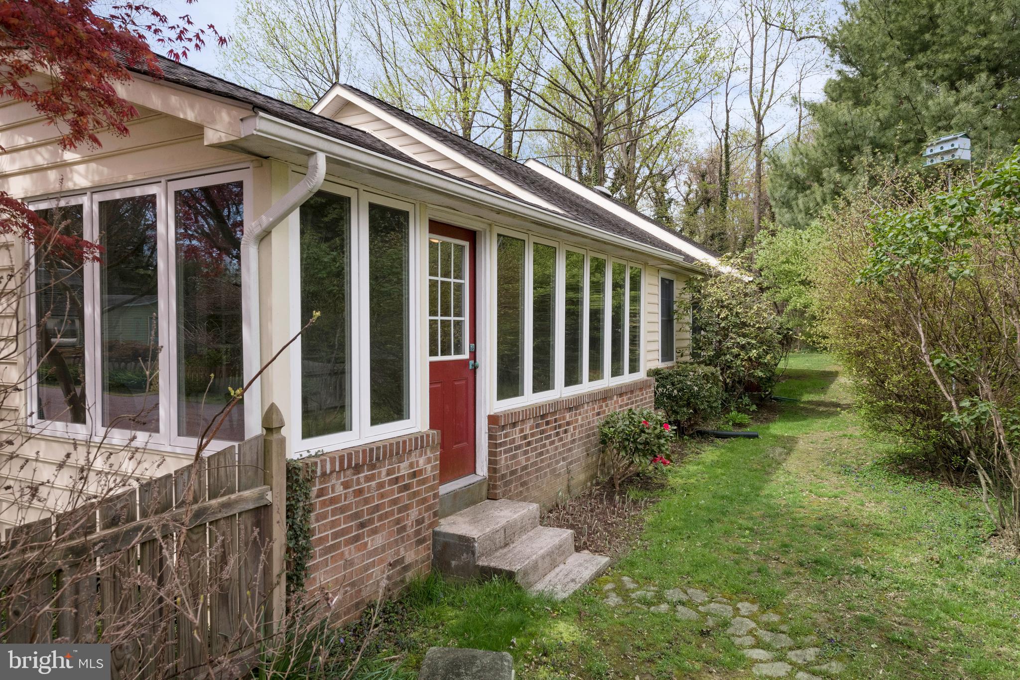 TRACYS LANDING - Residential