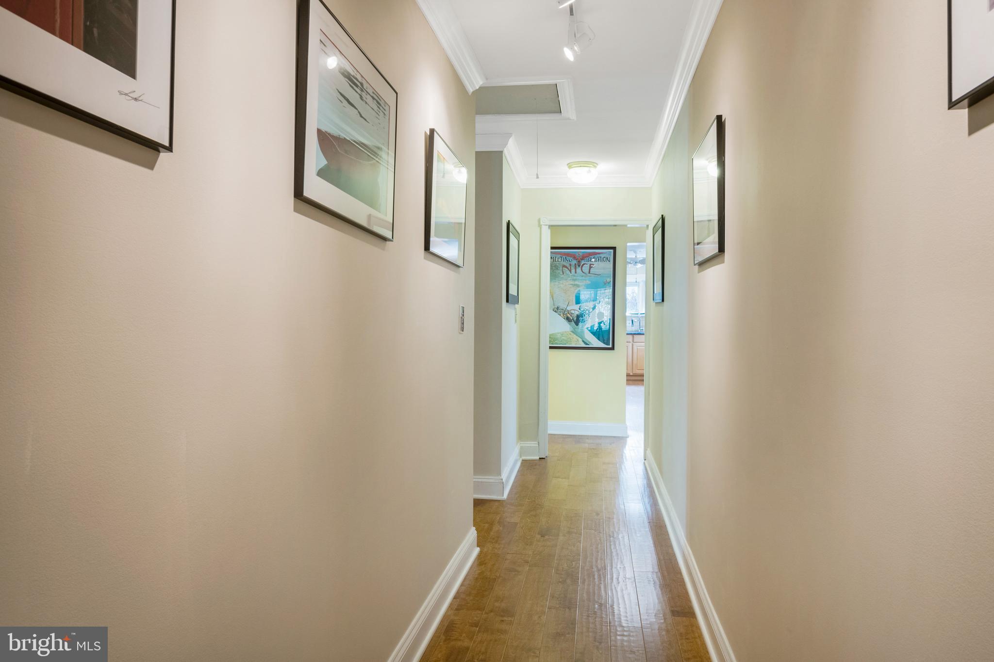 TRACYS LANDING - Residential