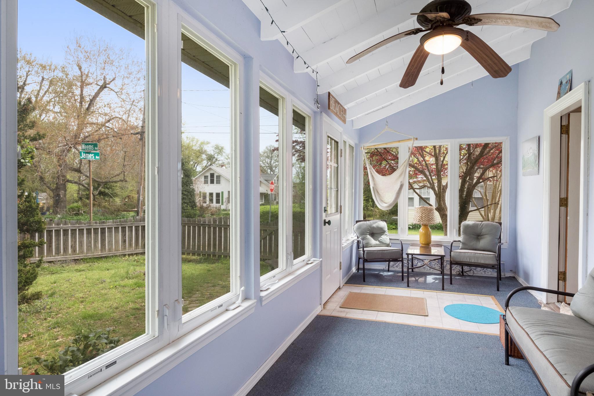 TRACYS LANDING - Residential