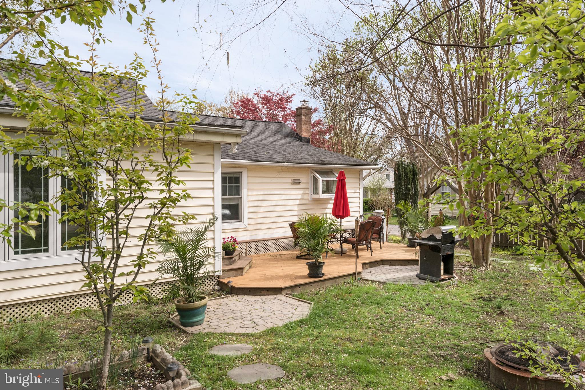 TRACYS LANDING - Residential