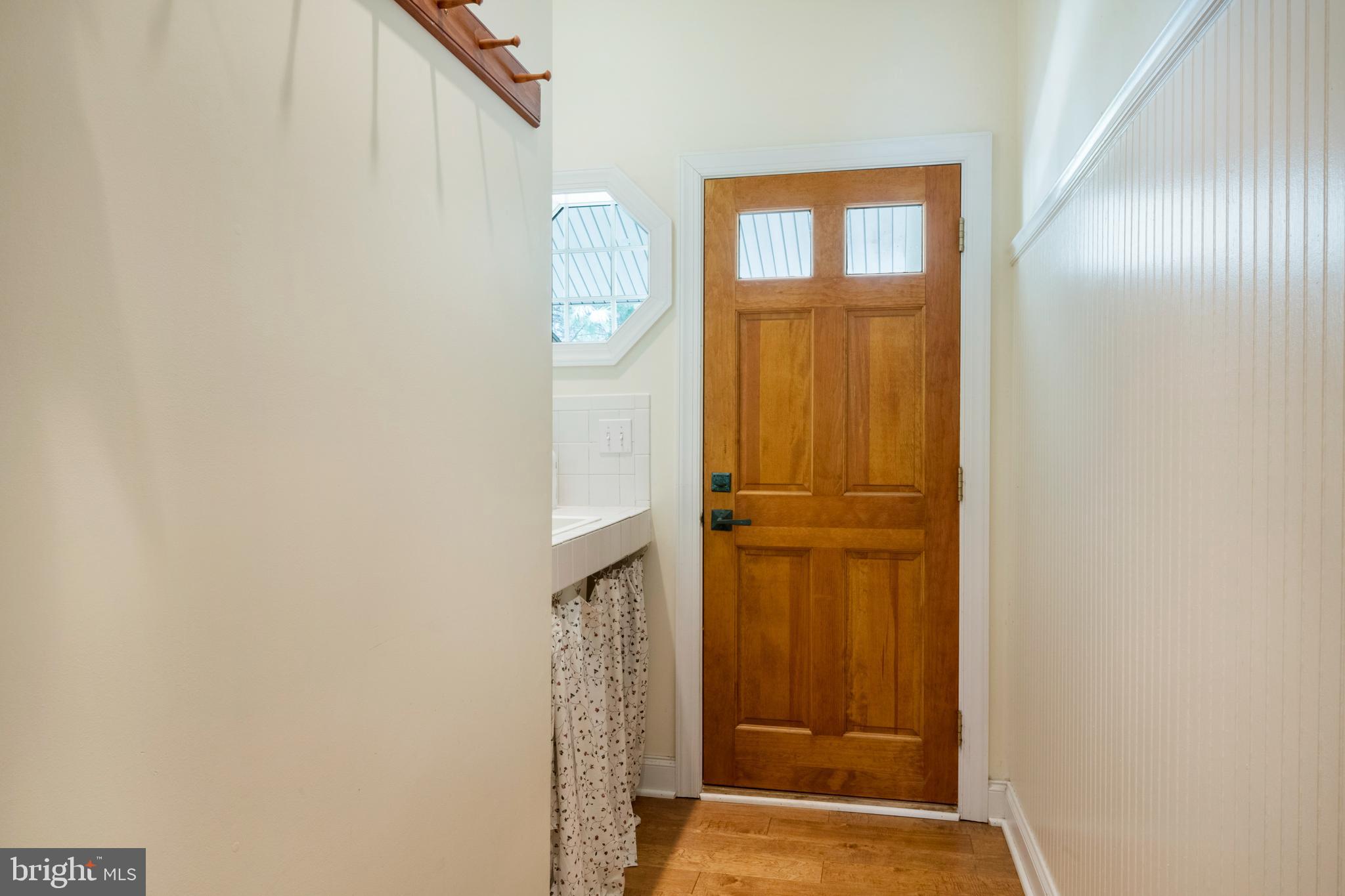 TRACYS LANDING - Residential