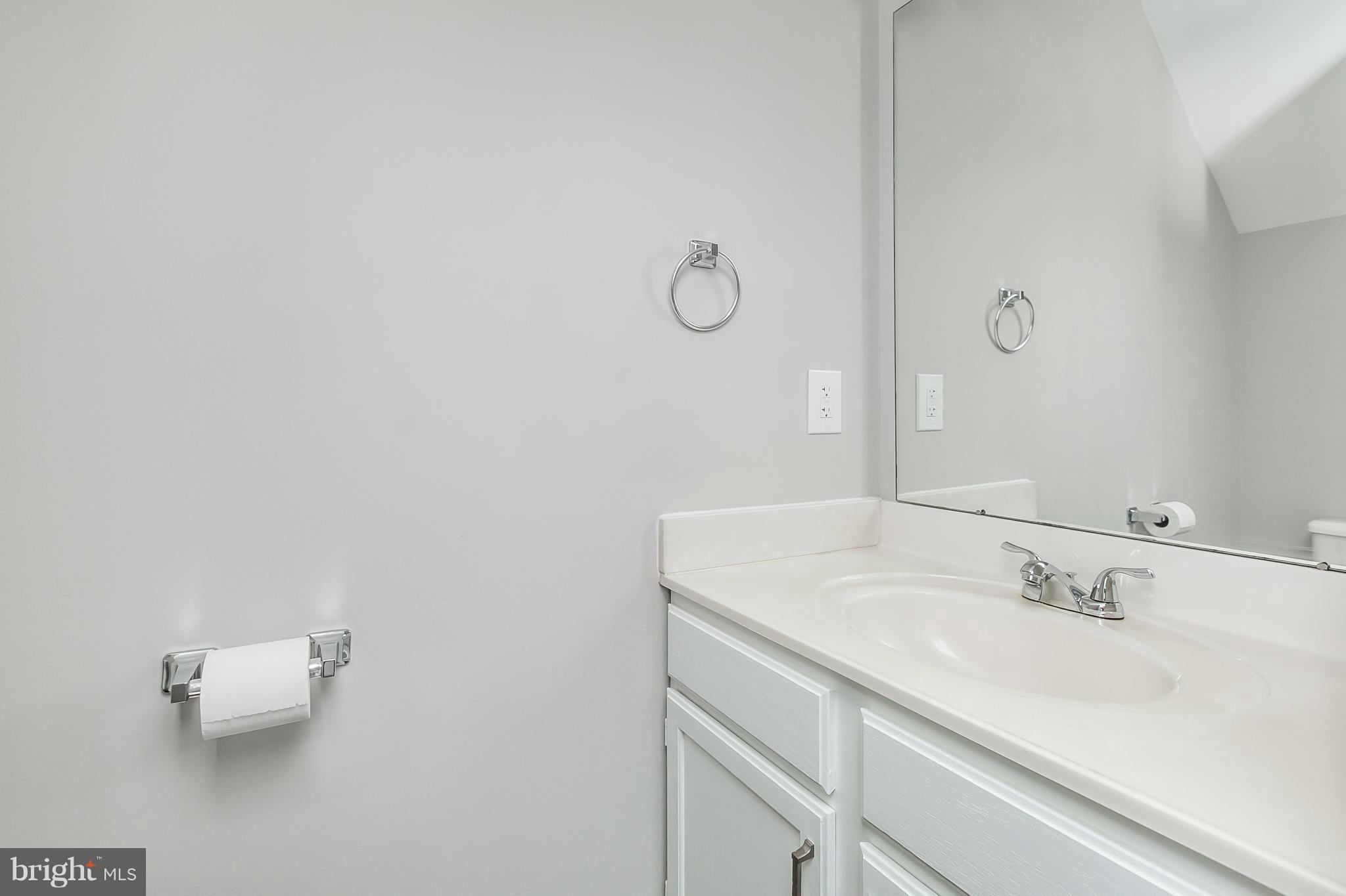 CEDAR GROVE AT CROFTON - Residential Lease