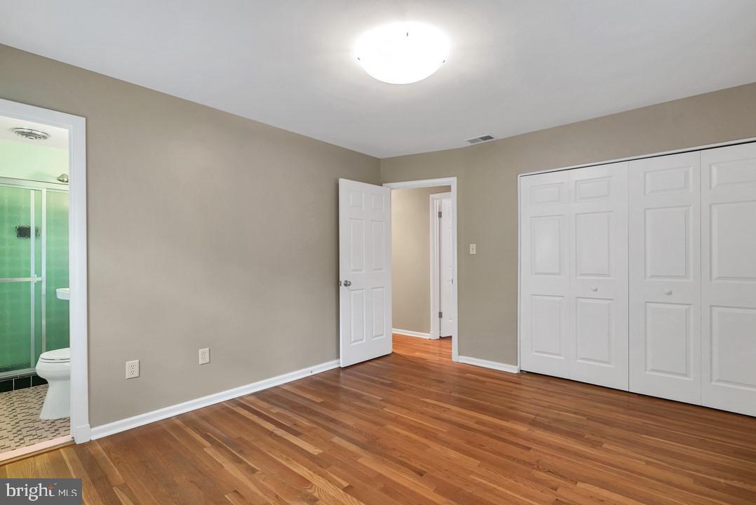 VIENNA WOODS - Residential